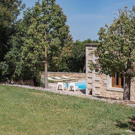 Koules Estate, With Private Pools & Bbq - Embracing Nature, By Thinkvilla Argouli Værelse billede