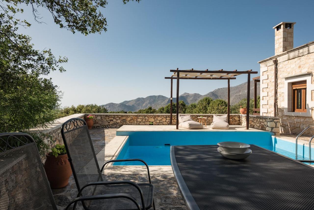 Koules Estate, With Private Pools & Bbq - Embracing Nature, By Thinkvilla Argouli Eksteriør billede