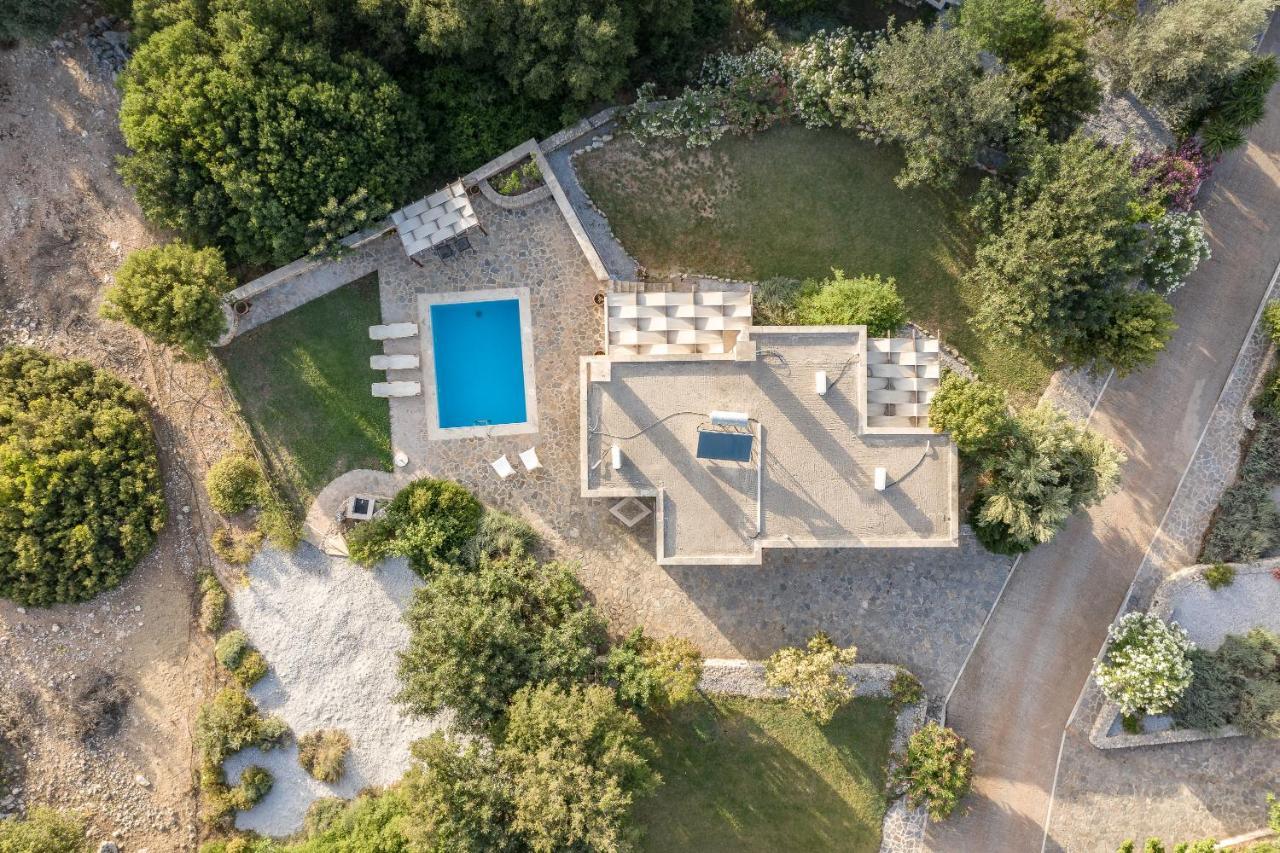 Koules Estate, With Private Pools & Bbq - Embracing Nature, By Thinkvilla Argouli Eksteriør billede