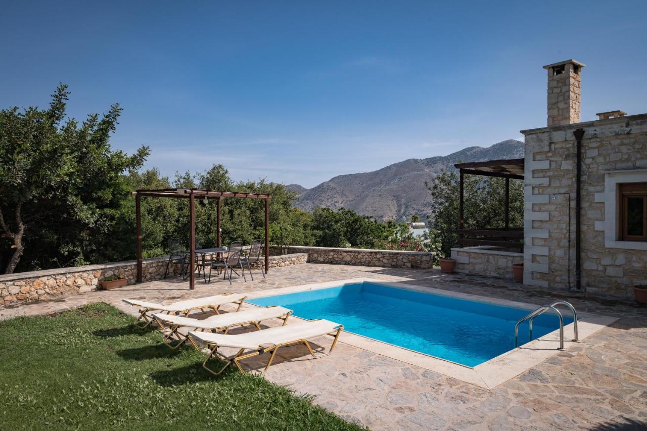 Koules Estate, With Private Pools & Bbq - Embracing Nature, By Thinkvilla Argouli Eksteriør billede