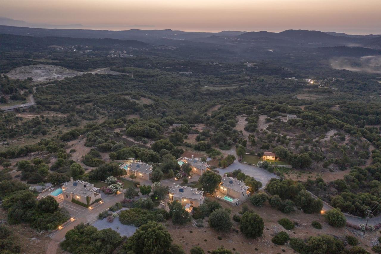Koules Estate, With Private Pools & Bbq - Embracing Nature, By Thinkvilla Argouli Eksteriør billede
