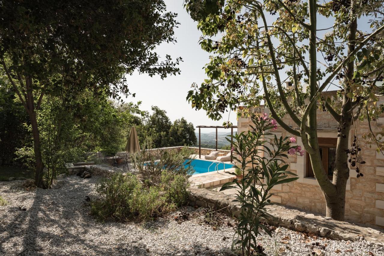 Koules Estate, With Private Pools & Bbq - Embracing Nature, By Thinkvilla Argouli Eksteriør billede