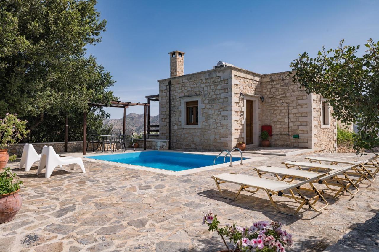 Koules Estate, With Private Pools & Bbq - Embracing Nature, By Thinkvilla Argouli Eksteriør billede