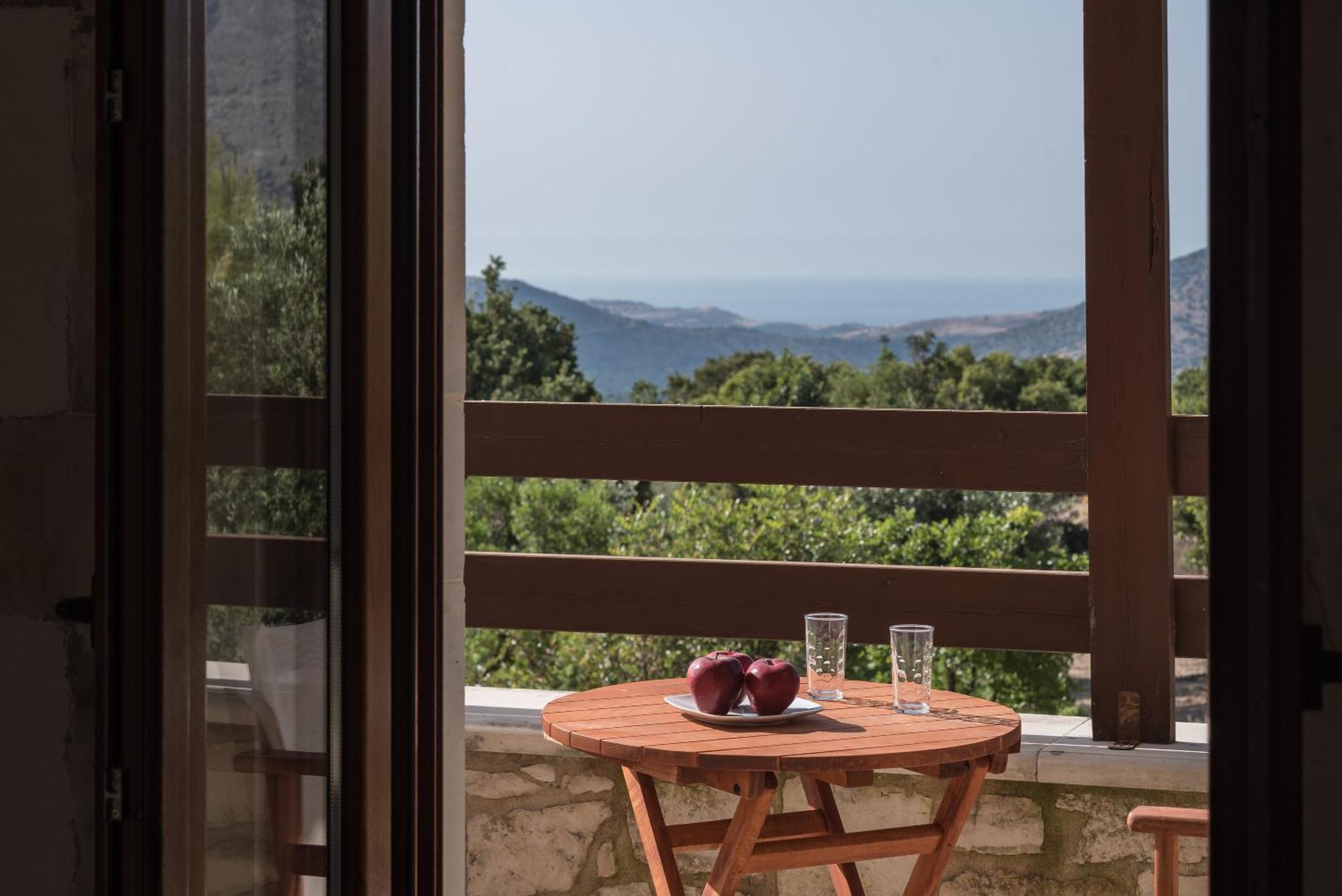 Koules Estate, With Private Pools & Bbq - Embracing Nature, By Thinkvilla Argouli Værelse billede