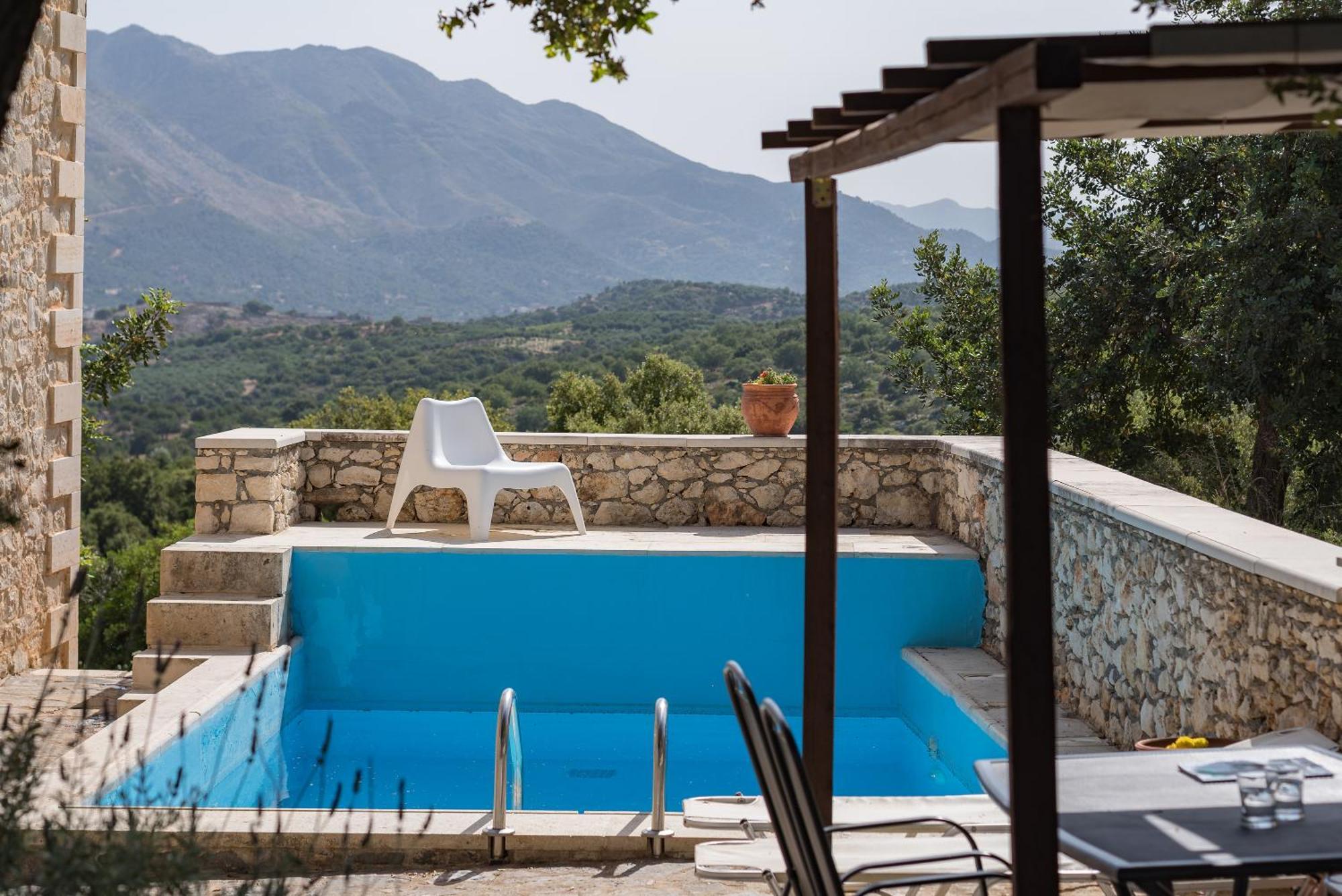 Koules Estate, With Private Pools & Bbq - Embracing Nature, By Thinkvilla Argouli Værelse billede