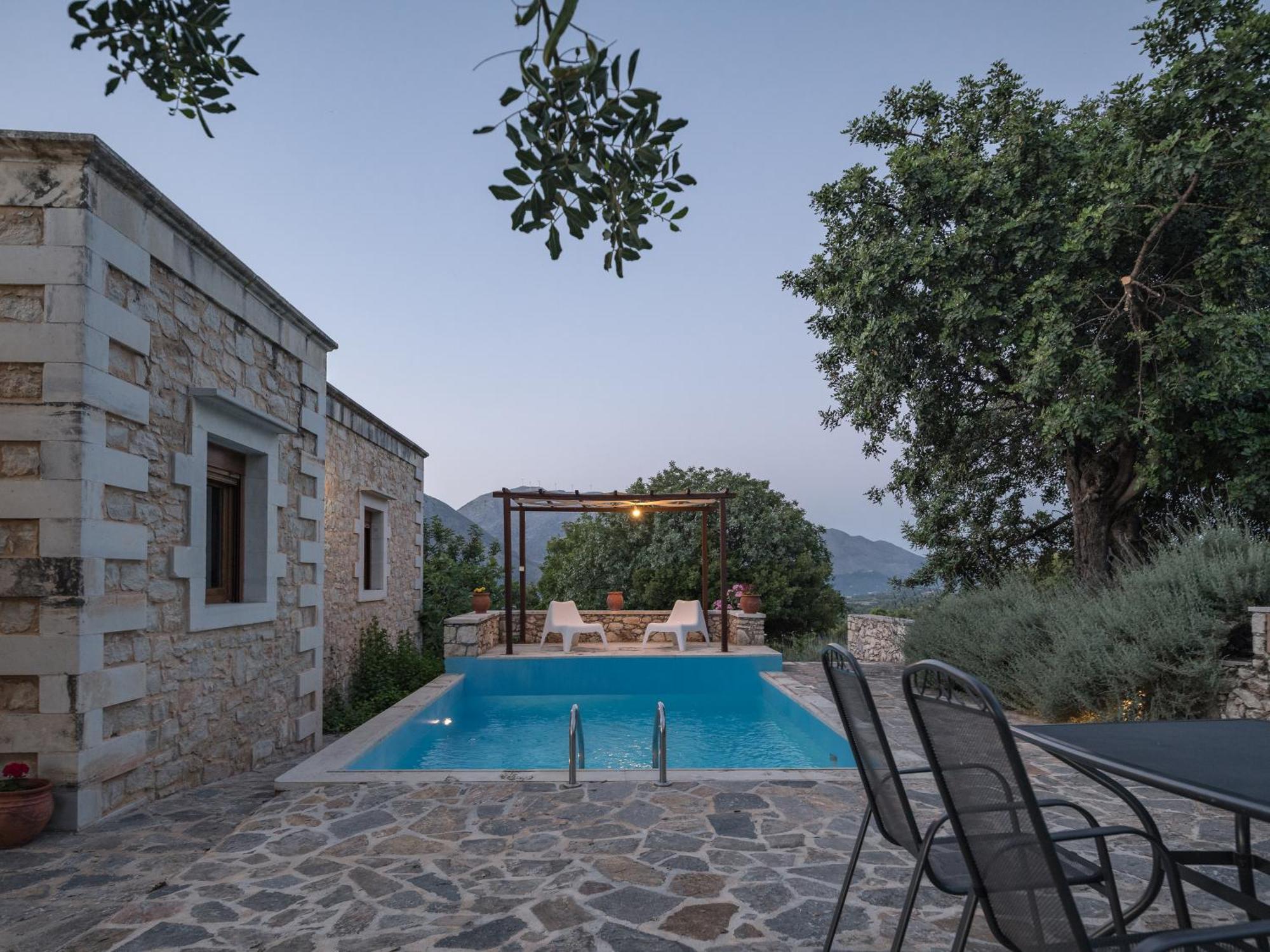Koules Estate, With Private Pools & Bbq - Embracing Nature, By Thinkvilla Argouli Værelse billede