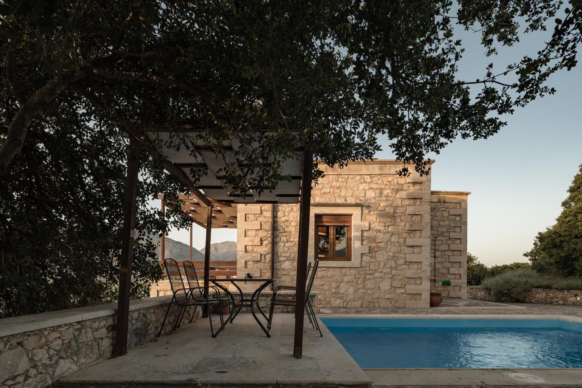 Koules Estate, With Private Pools & Bbq - Embracing Nature, By Thinkvilla Argouli Værelse billede
