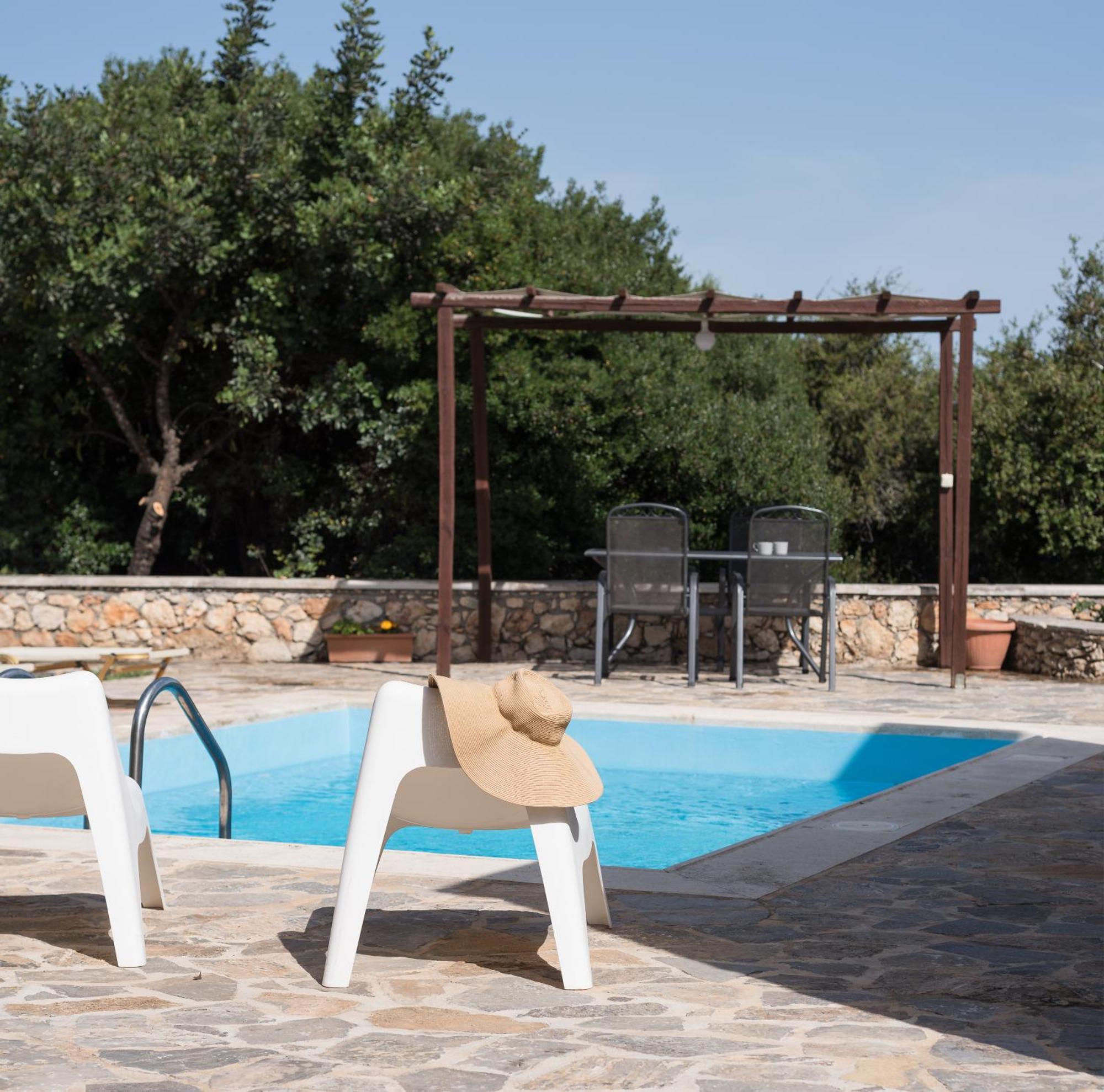 Koules Estate, With Private Pools & Bbq - Embracing Nature, By Thinkvilla Argouli Værelse billede
