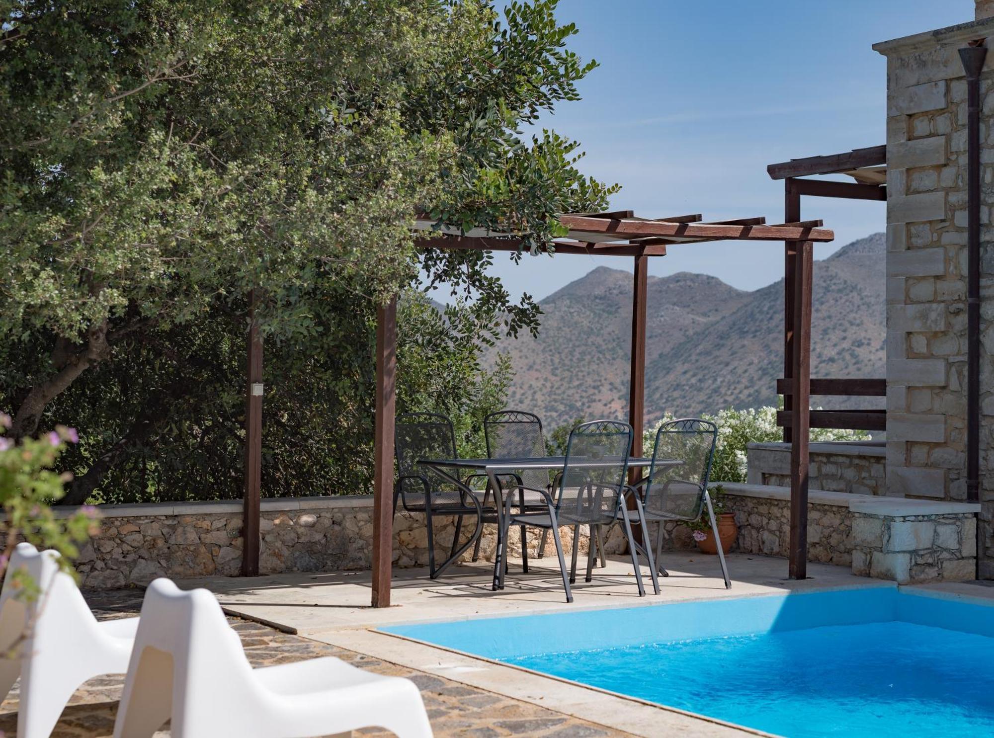 Koules Estate, With Private Pools & Bbq - Embracing Nature, By Thinkvilla Argouli Værelse billede